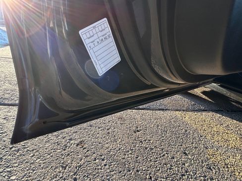 Used 2017 Chevrolet Malibu LT image 27