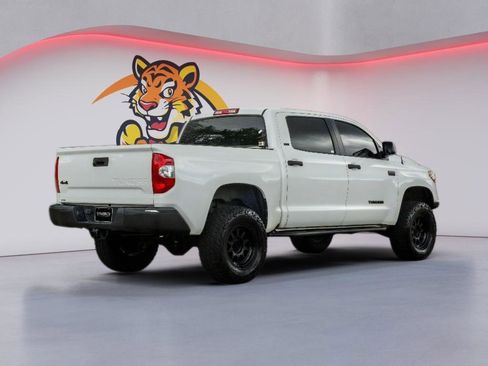 Used 2018 Toyota Tundra SR5 w/ SR5 Upgrade Package AWD/4WD image 5