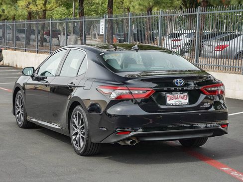 Certified 2024 Toyota Camry XLE w/ Navigation Package image 5