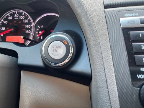Used 2011 Nissan Altima 2.5 SL w/ 2.5SL Pkg FWD image 23