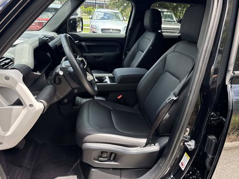 Certified 2025 Land Rover Defender 110 S AWD/4WD image 21
