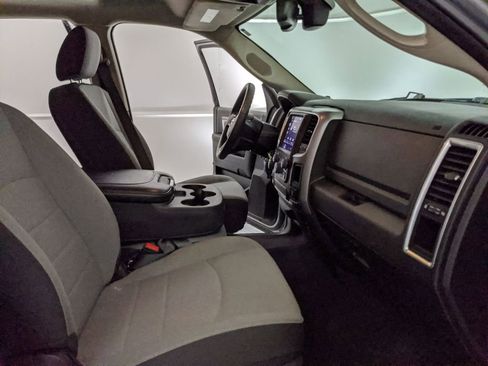 Used 2022 RAM 1500 Classic SLT w/ Electronics Group image 19