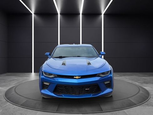 Used 2017 Chevrolet Camaro SS RWD image 2