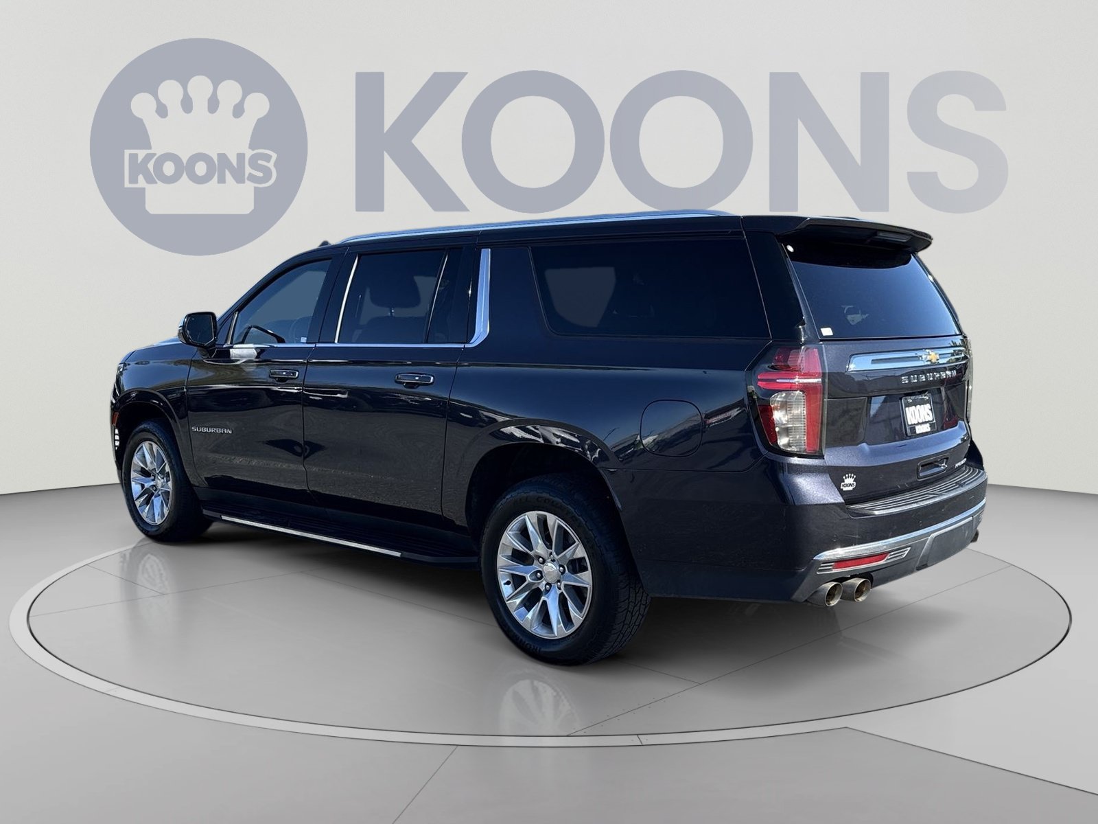 Used 2023 Chevrolet Suburban Premier AWD/4WD image 8