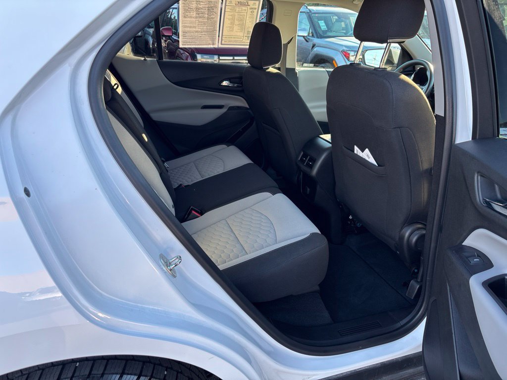 Used 2018 Chevrolet Equinox LT FWD image 23