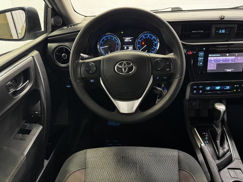 Used 2019 Toyota Corolla LE FWD image 14