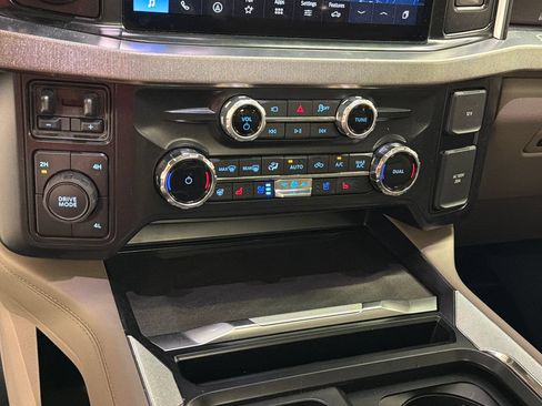 Used 2026 Ford F450 Platinum w/ Platinum Plus Package AWD/4WD image 42