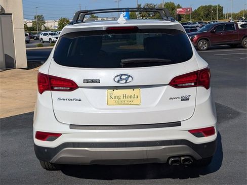 Used 2017 Hyundai Santa Fe Sport image 9
