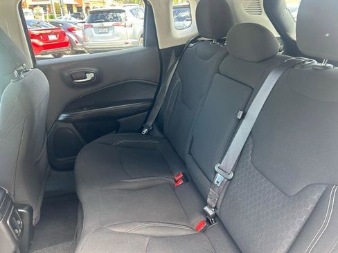 Used 2021 Jeep Compass Sport AWD/4WD image 15