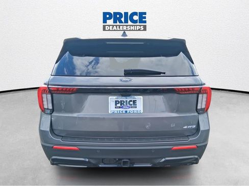 New 2026 Ford Explorer ST-Line AWD/4WD image 13