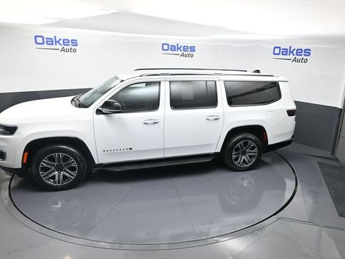 Used 2024 Jeep Wagoneer L Series II w/ Flexible Seating Group image 52