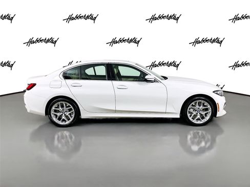 Used 2025 BMW 330i xDrive Sedan w/ Convenience Package image 4