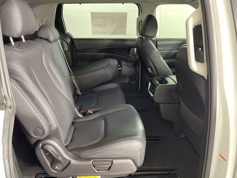 New 2026 Kia Carnival SX Prestige image 49