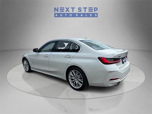 Used 2024 BMW 330i xDrive Sedan w/ Convenience Package image 5