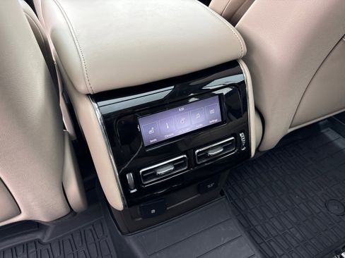 Certified 2024 Lincoln Aviator Reserve w/ Equipment Group 201A AWD/4WD image 32