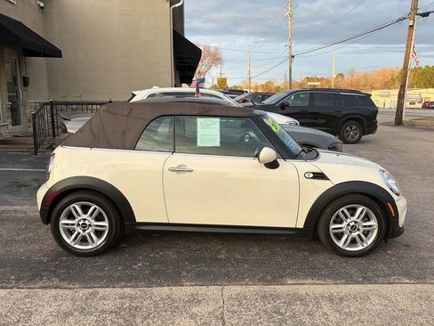 Used 2013 MINI Cooper Convertible image 4