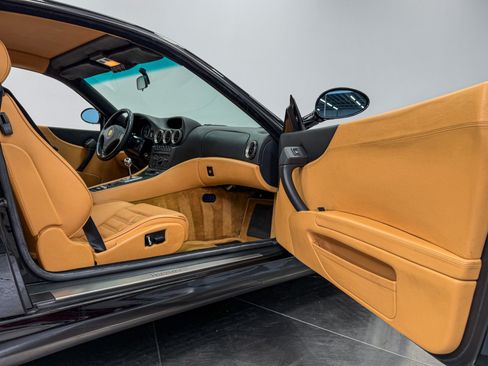 Used 1998 Ferrari 550 Maranello Coupe RWD image 14