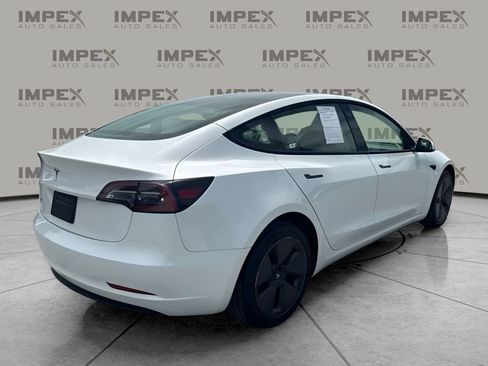 Used 2023 Tesla Model 3 Standard Range RWD image 3