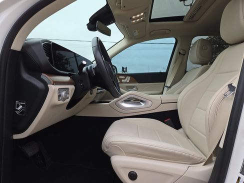 Used 2024 Mercedes-Benz GLE 450 4MATIC image 16