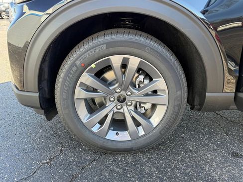 New 2026 Ford Explorer Active w/ Active Comfort Package image 30