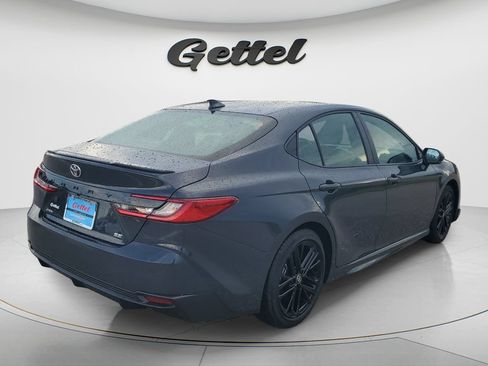Used 2026 Toyota Camry SE w/ Convenience Package FWD image 5