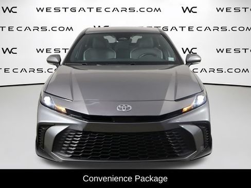 Used 2025 Toyota Camry SE w/ Convenience Package FWD image 2