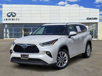 Used 2023 Toyota Highlander Limited