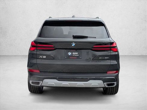 New 2026 BMW X5 xDrive40i w/ Climate Comfort Package AWD/4WD image 8