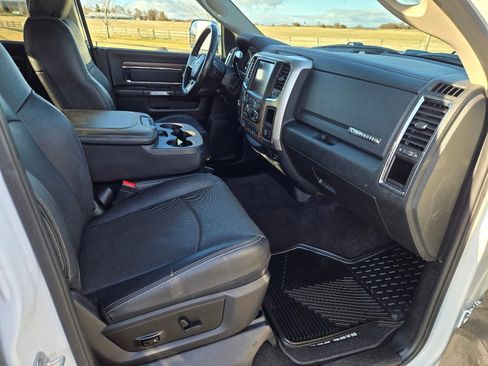 Used 2017 RAM 2500 Laramie w/ Protection Group image 22
