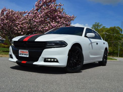Used 2020 Dodge Charger Police w/ Street Appearance Group image 24