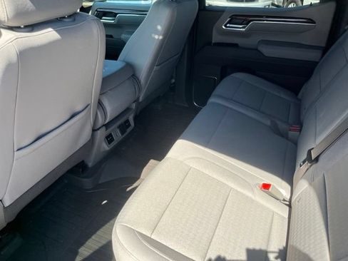 New 2026 GMC Sierra 1500 SLE w/ Preferred Package AWD/4WD image 18