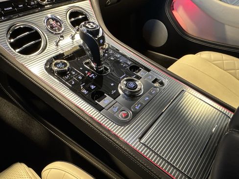 Used 2020 Bentley Continental GT V8 First Edition image 20