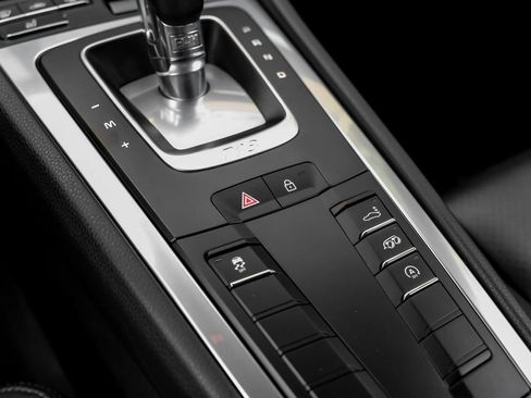 Used 2019 Porsche 718 Cayman S RWD image 28