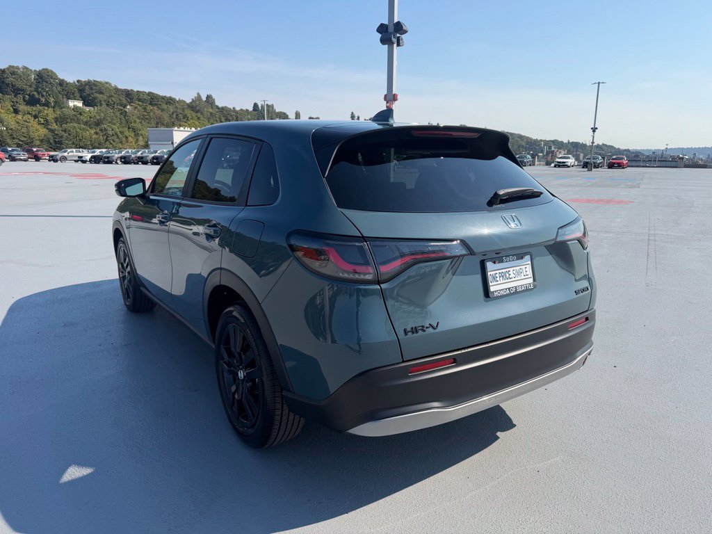 Certified 2026 Honda HR-V Sport image 9
