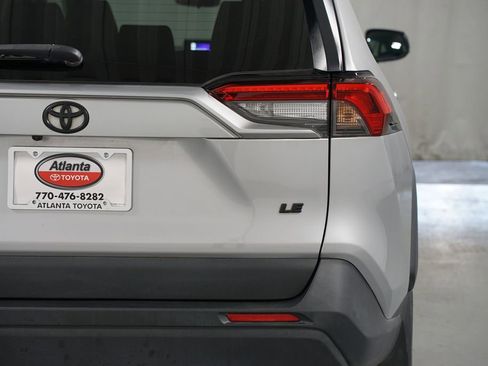 Certified 2024 Toyota RAV4 LE FWD image 10