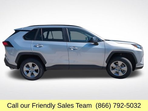 Certified 2025 Toyota RAV4 LE AWD/4WD image 7