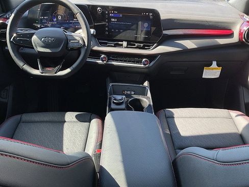 New 2026 Chevrolet Equinox RS w/ Convenience Package III FWD image 12