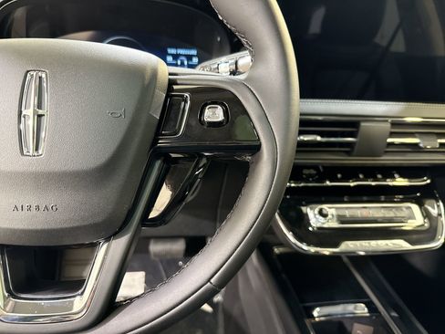 New 2025 Lincoln Corsair Premiere w/ Equipment Group 101A image 15