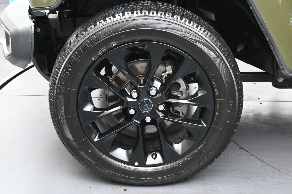 Used 2024 Jeep Wrangler Unlimited Sahara AWD/4WD image 37