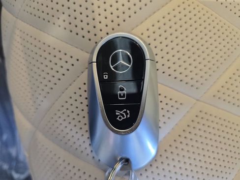 Used 2023 Mercedes-Benz S 580 4MATIC Sedan image 40