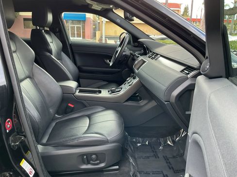 Used 2019 Land Rover Range Rover Evoque AWD/4WD image 17