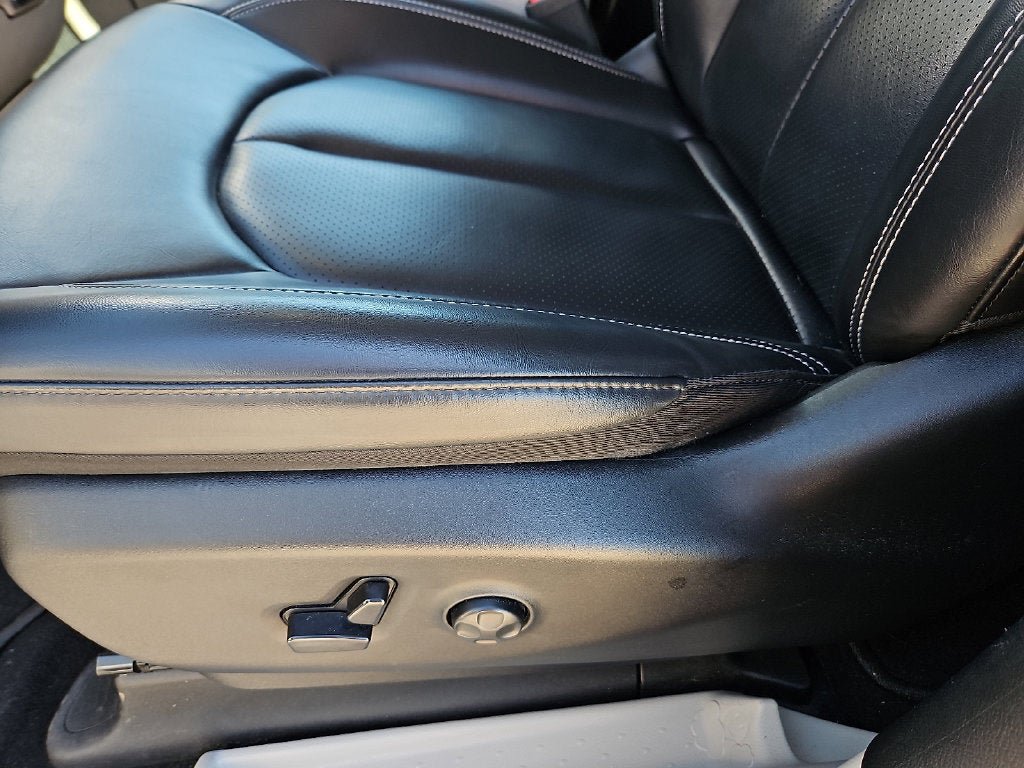 Used 2023 Chrysler Pacifica Touring-L FWD image 20