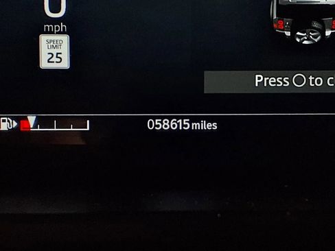 Used 2023 Land Rover Defender 110 V8 AWD/4WD image 26