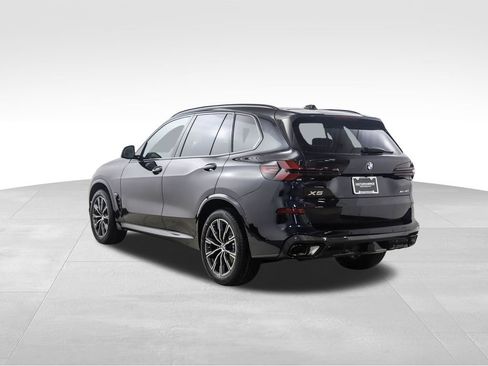 New 2026 BMW X5 xDrive40i w/ Executive Package image 3