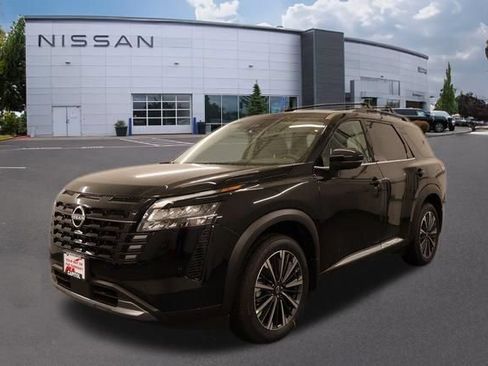 New 2026 Nissan Pathfinder Platinum w/ Cargo Package AWD/4WD image 6