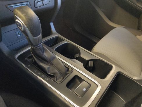 Used 2018 Ford Escape SE w/ Ford Safe & Smart Package FWD image 26