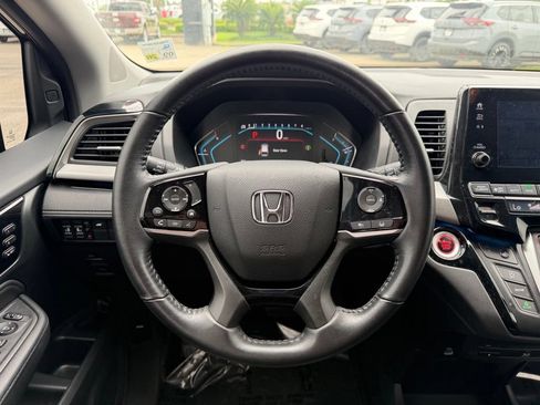 Used 2021 Honda Odyssey Touring image 17