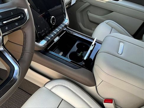 New 2026 GMC Yukon Denali AWD/4WD image 25