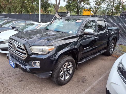 Used 2018 Toyota Tacoma Limited AWD/4WD image 1