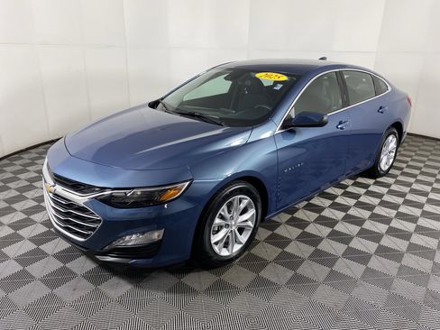 Used 2025 Chevrolet Malibu LT image 11